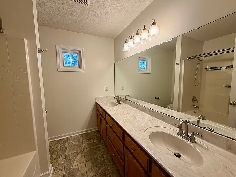 2915 Baigo Ct — Photo 9