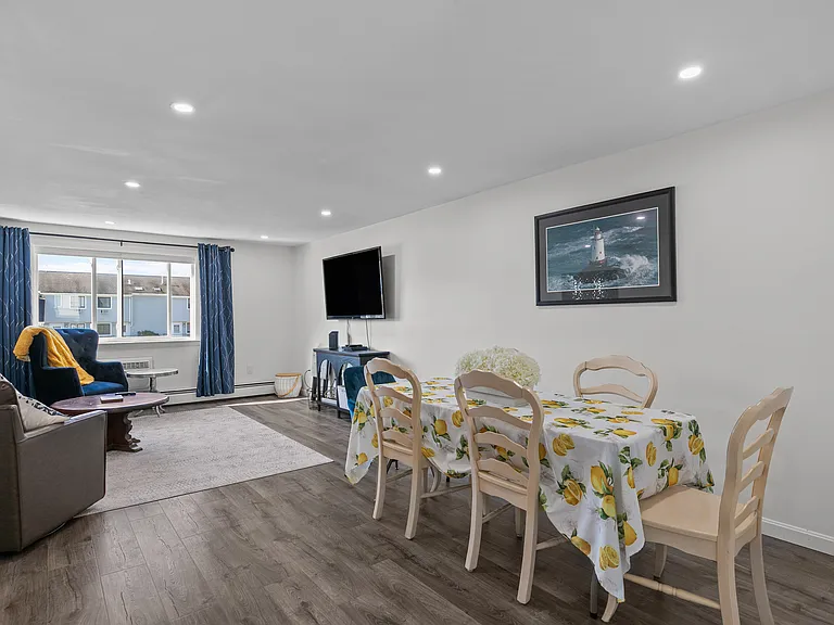 66 Girard Ave #324 — Photo 5