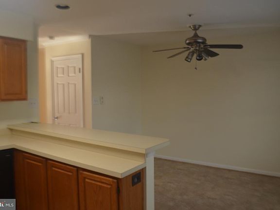5th image of 6863 Malton Ct