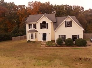514 Meadows Ln, Social Circle, GA 30025