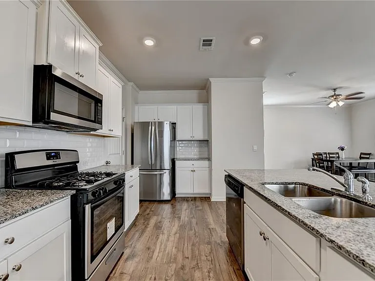 31 Valleywood Ct — Photo 10