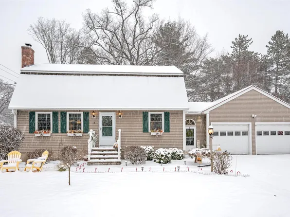 2 Broadcrest Lane, Nashua, NH 03063