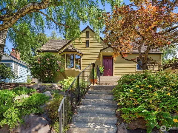 5106 47th Avenue NE, Seattle, WA 98105