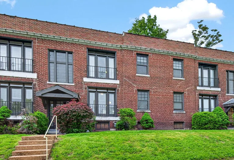 5750 Pershing Ave #1E — Photo 12