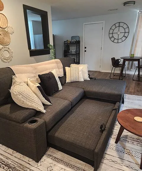 115 Seneca St #2 — Photo 2