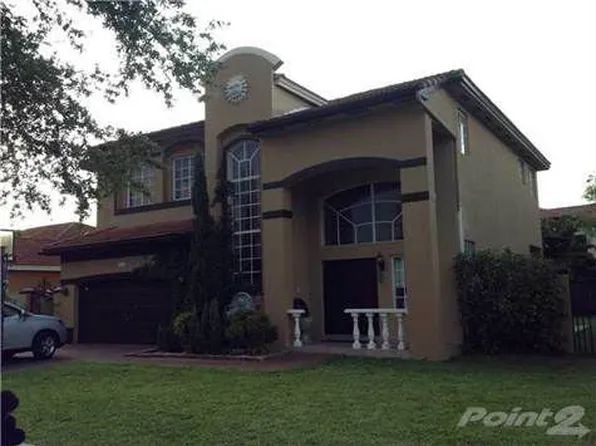 7825 NW 167th Ter, Miami Lakes, FL 33016