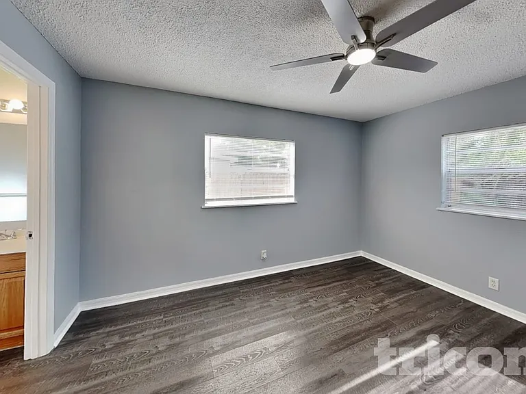 4118 W La Salle St — Photo 7