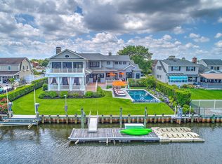 12 Gull Point Rd, Monmouth Beach, NJ 07750