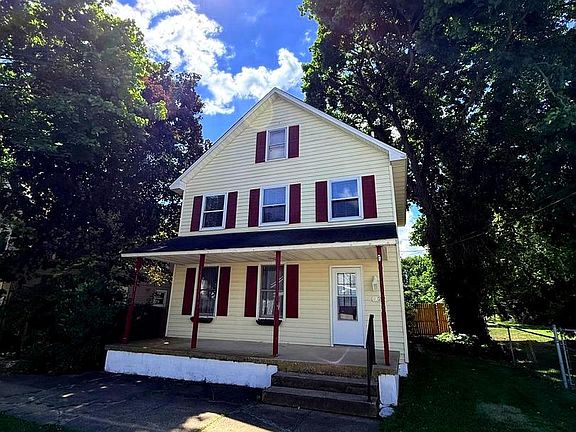 2nd image of 320 Smyrna Ave