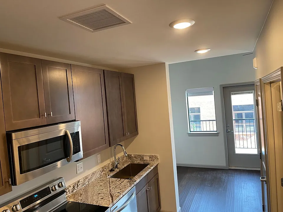 4440 Manchester Ave.- (Grove Lofts)