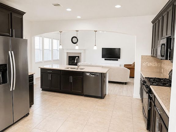 5th image of 20334 Granophyre Ln
