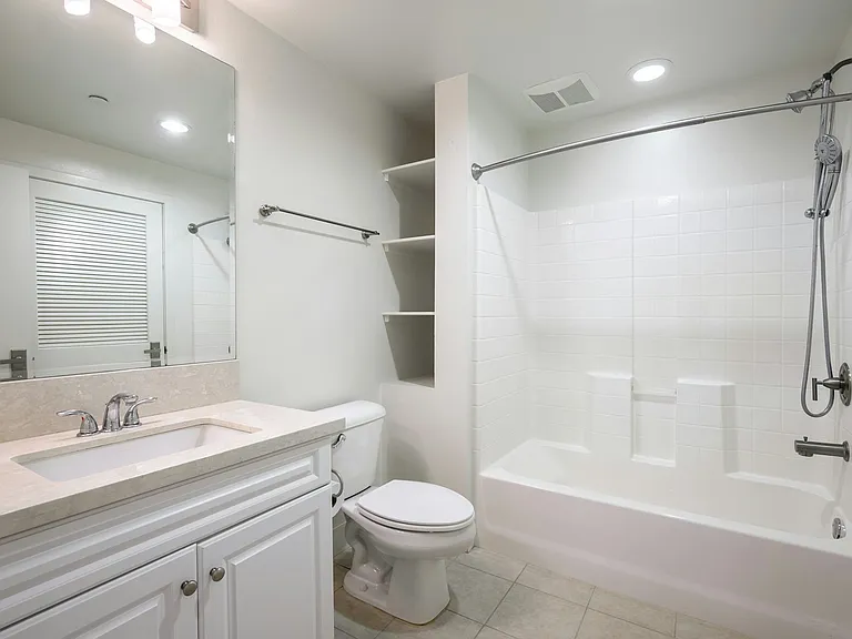 2349 Jefferson St #121 — Photo 7
