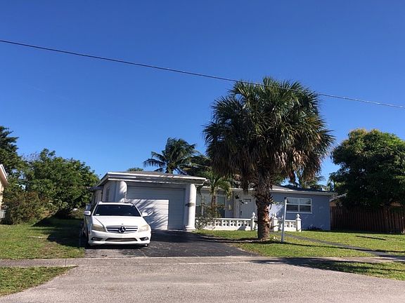 3rd image of 4110 NW 45th Ter