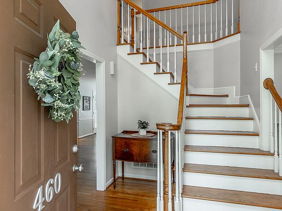 4th image of 460 Palomino Dr