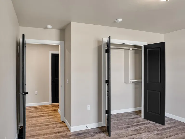 8523 Cedar Oaks Cir #D — Photo 9