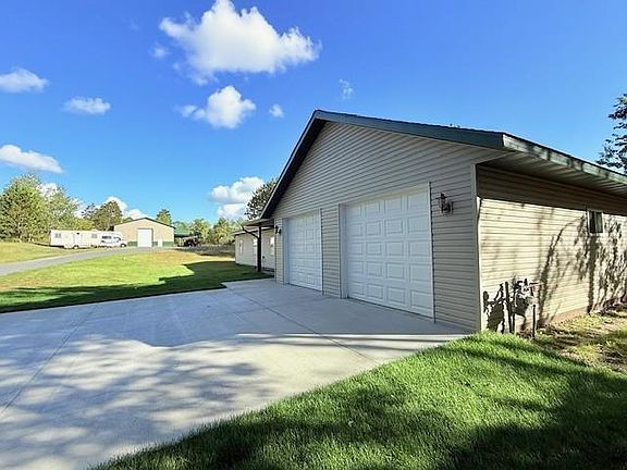 2nd image of 8730 Bemidji Rd NE