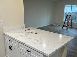 1015 Rialto St, Oxnard, CA 93035