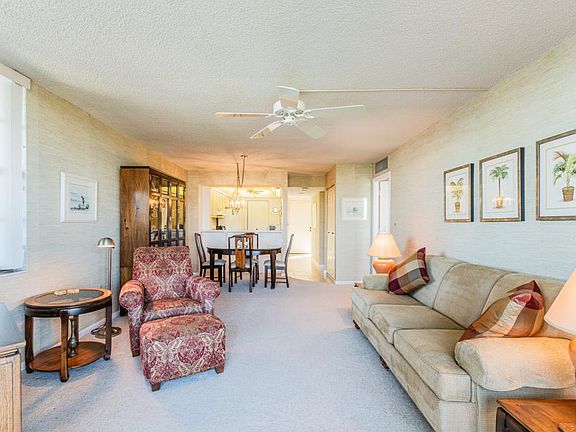 5th image of 693 Seaview Ct