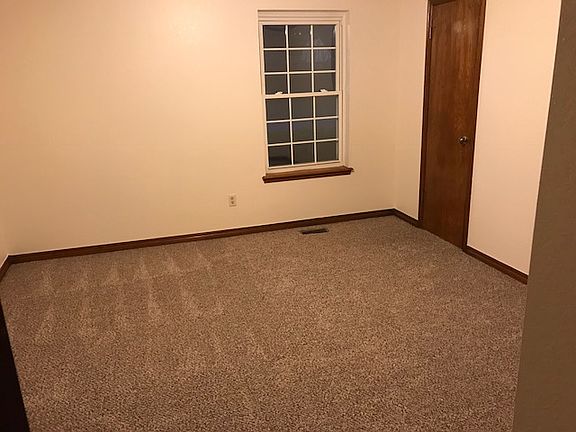5th image of 2106 Bonnycastle Ln