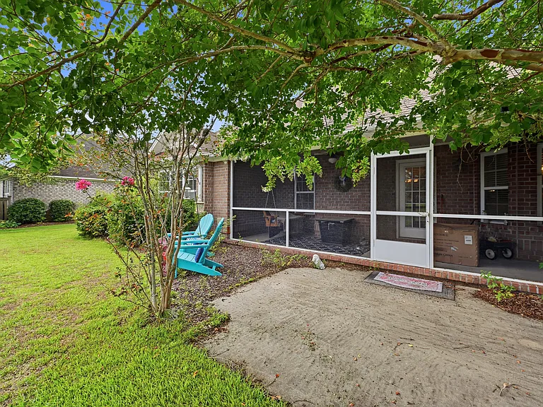 1156 Slater Way — Photo 36
