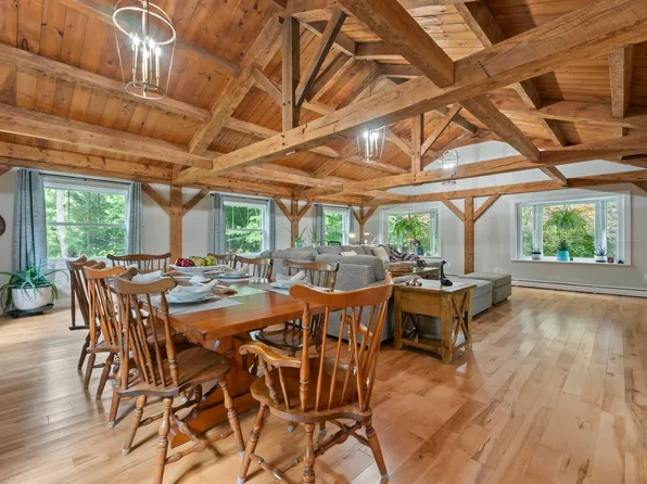25 Merry Hill Road, Barrington, NH 03825
