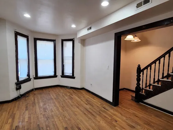 6 Dwight Street image 2 of 12