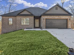 12 Ayton Ln, Bella Vista, AR 72714