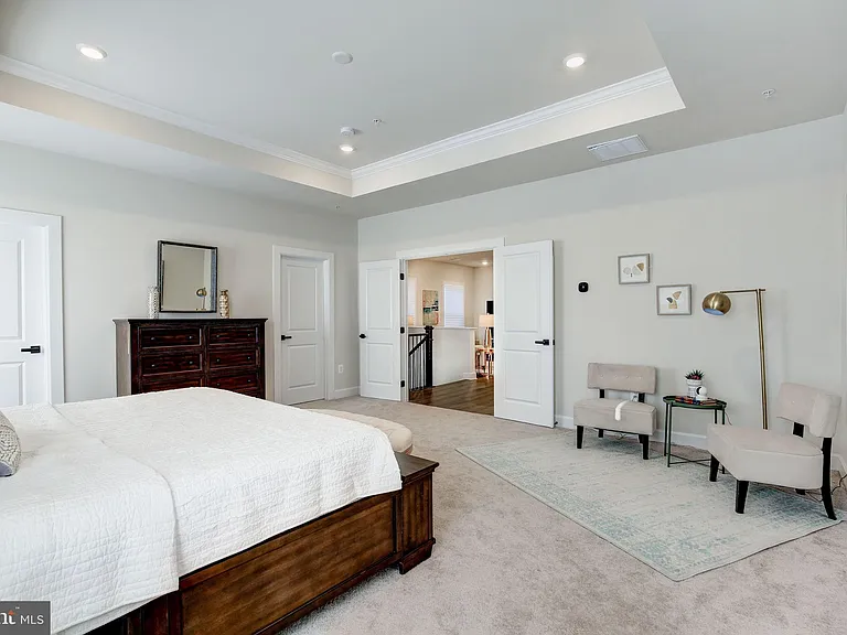 6547 Clubhouse Dr — Photo 46