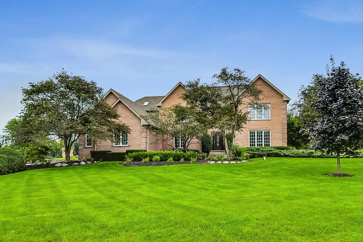 10 Copperfield Dr photo 1