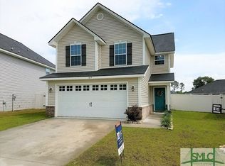615 Amhearst Row Dr, Hinesville, GA 31313