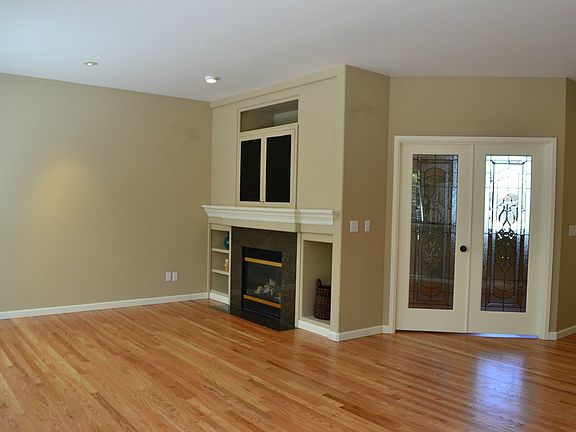 2nd image of 485 243rd Pl SE