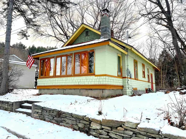 21 Herrick Street, Springfield, VT 05156