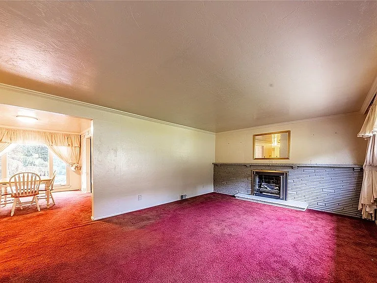 4782 Beall Dr — Photo 4