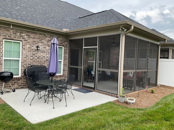 703 Plantation Village Dr