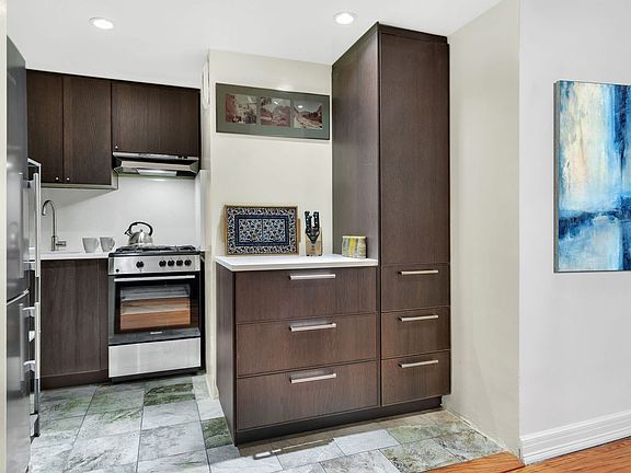 2nd image of 2681 Broadway #6C