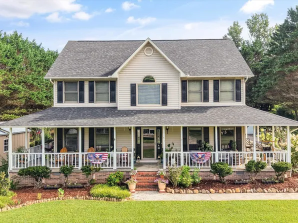 511 Mariner Point Dr, Clinton, TN 37716