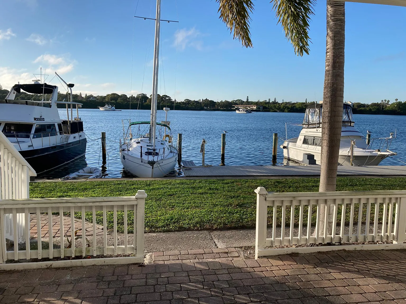 103 Pompano Dr SE — Photo 4