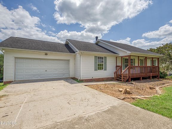 3rd image of 1233 Buford Ct