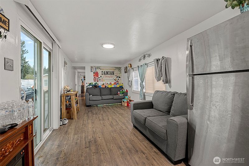 3rd image of 20420 Lafayette Road #11