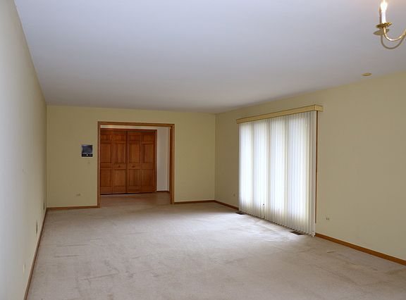 4th image of 1 Heather Ln