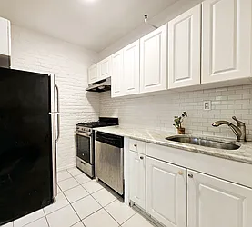 Rented by Kleier Residential