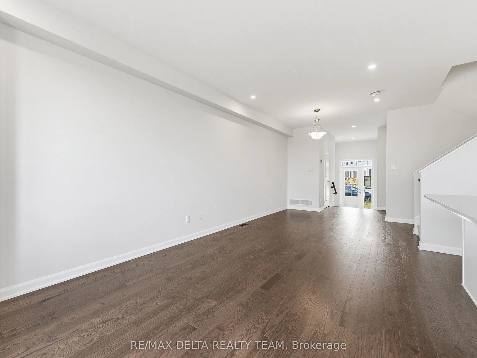 3 bed, $2,700 — Photo 3