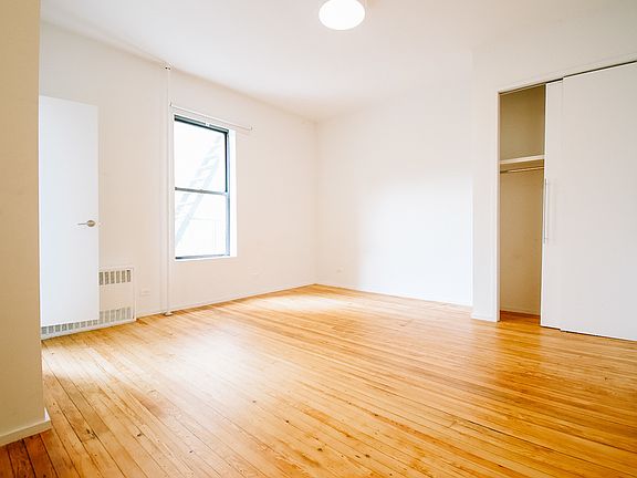 4th image of 471 Central Park W #4FF