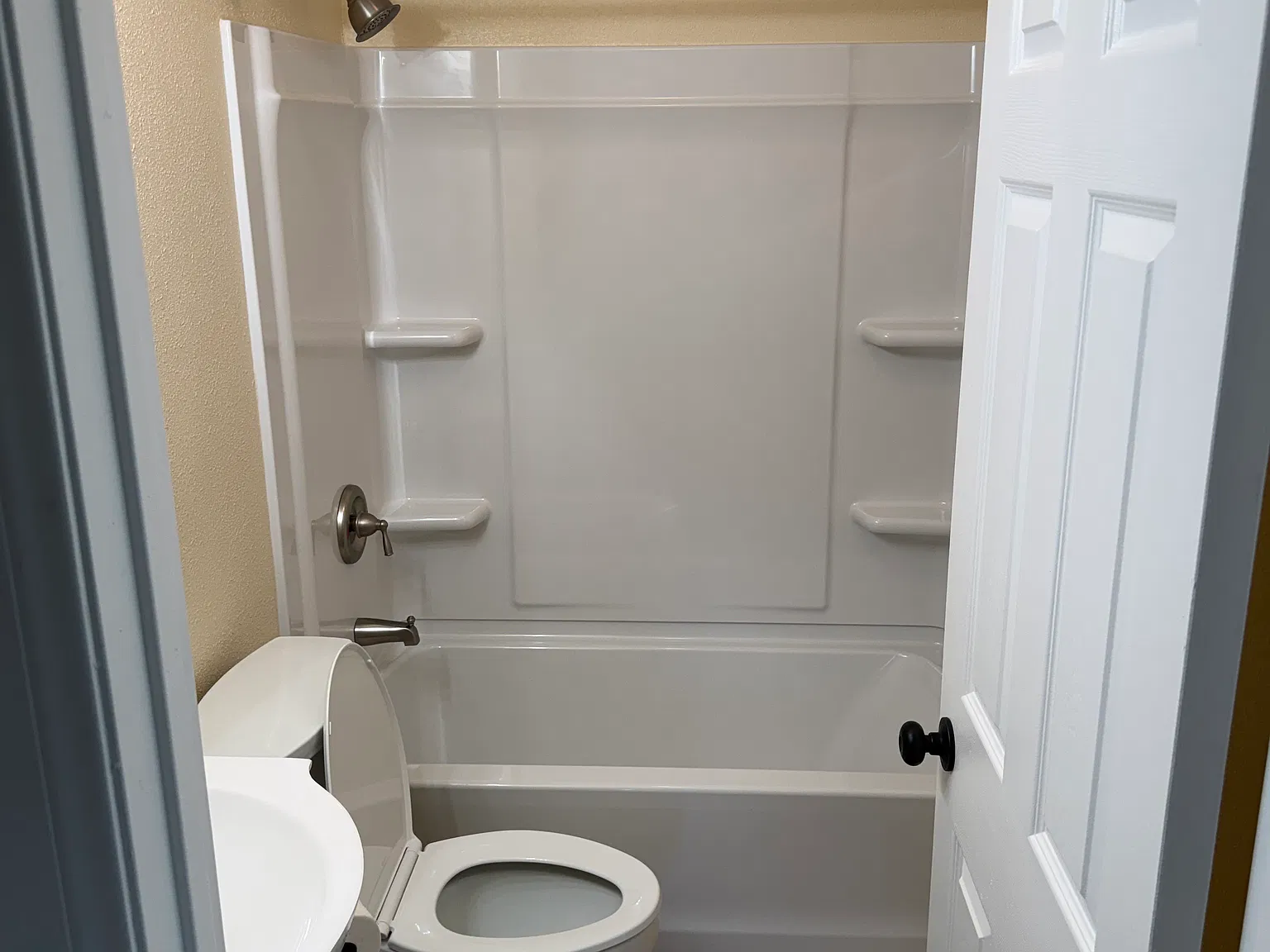 3 bed, 1512 sqft, $2,650 — Photo 1