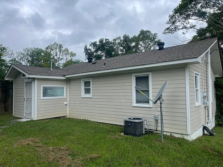 105 Brown Dr — Photo 4