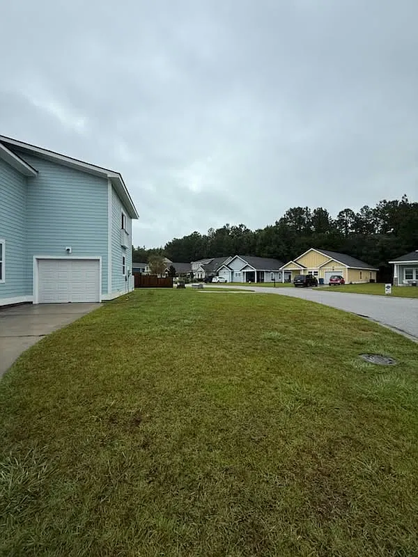 4 bed, 3.5 bath, 3000 sqft, $3,200 — Photo 3