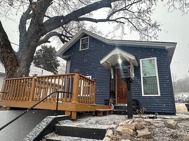 1st image of 1811 New Hampshire St