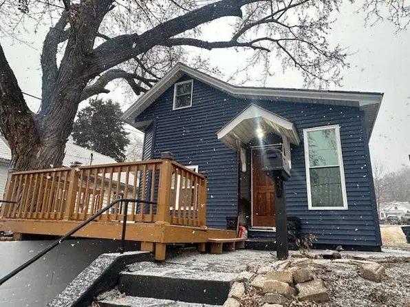 1811 New Hampshire St, Muscatine, IA 52761