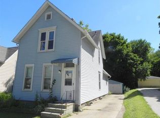 631 Sherman Ave, Elgin, IL 60120