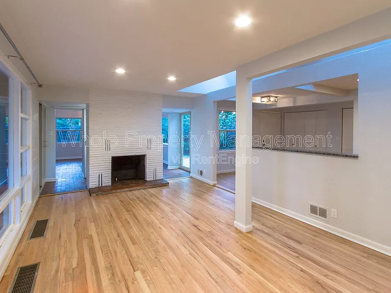 8845 W Frances Pl — Photo 3